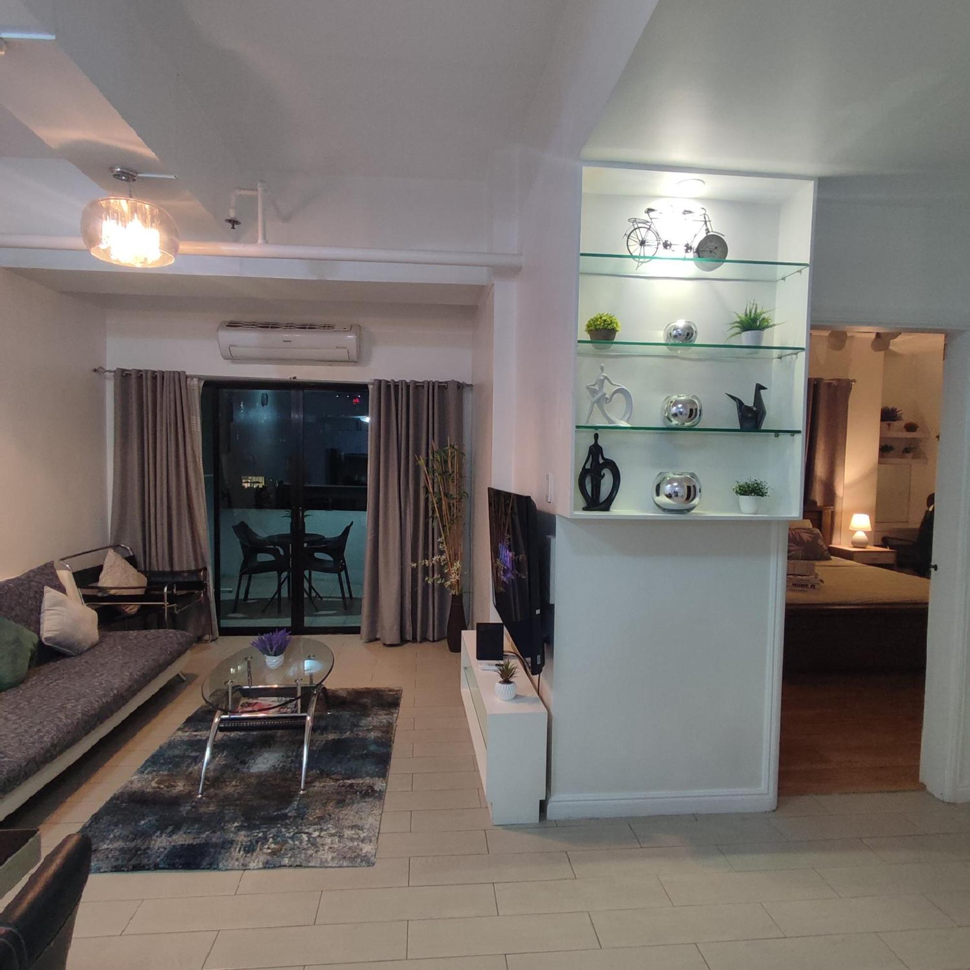 Luxury Spacious 2Br In Salcedo Village Маніла Екстер'єр фото
