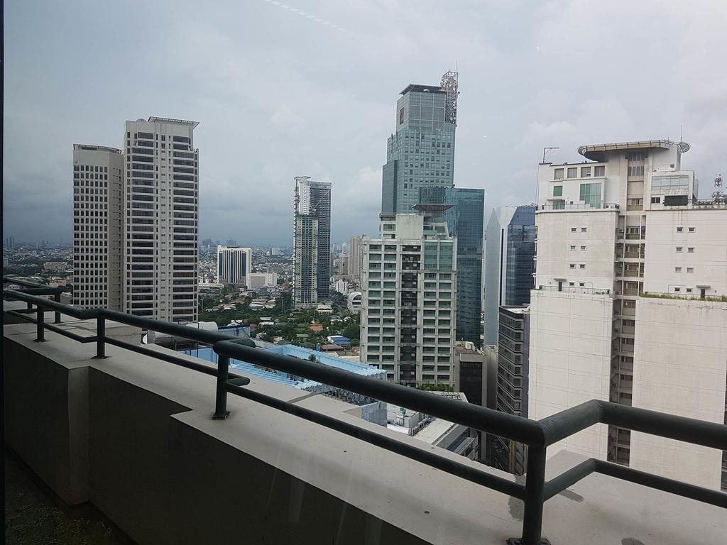 Luxury Spacious 2Br In Salcedo Village Маніла Екстер'єр фото